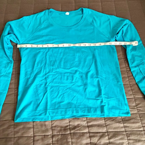 NWOT Women's Lululemon Turquoise Swiftly Tech Long Sleeve 2.0 size 12 - Picture 1 of 4